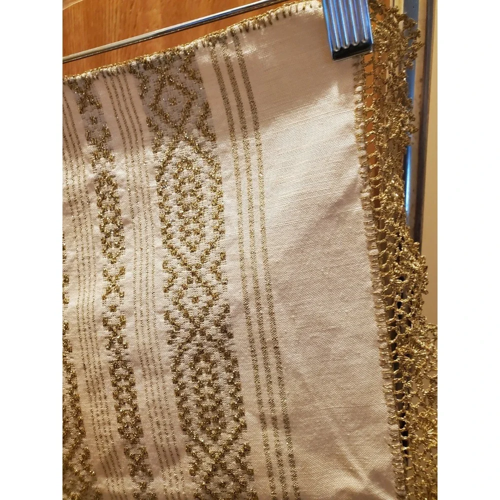 Gold stitch 43.5